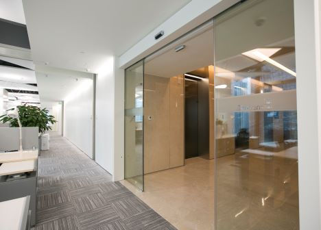 全玻璃好色视频免费观看