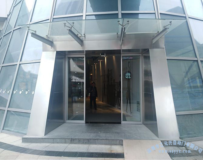 福田.星河coco paek有框玻璃好色视频免费观看案例.jpg